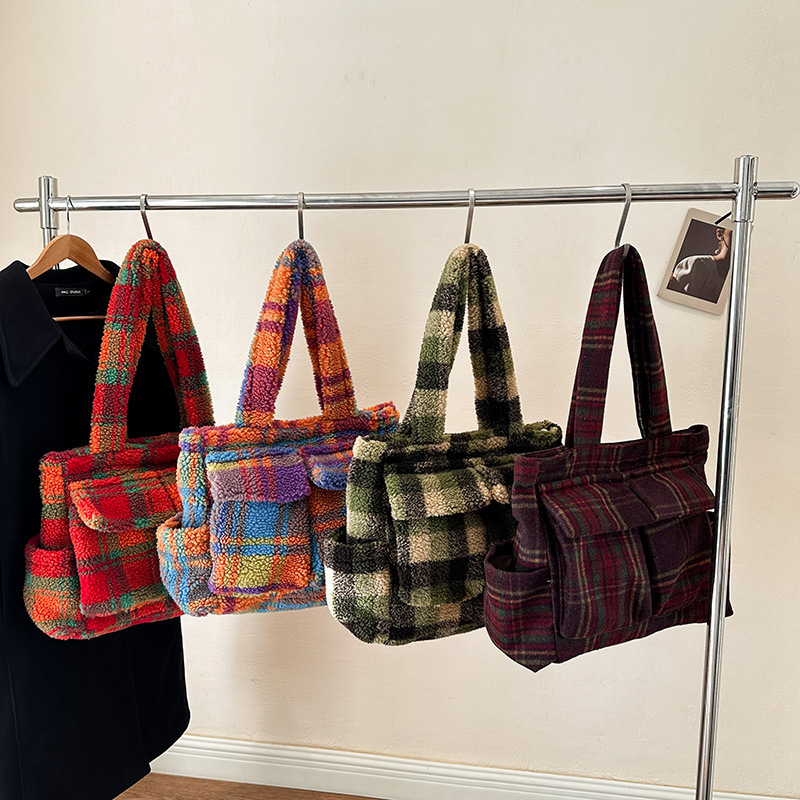 Lamb Fleece tote bags for wome - Women Handheld Bags reseña y precio