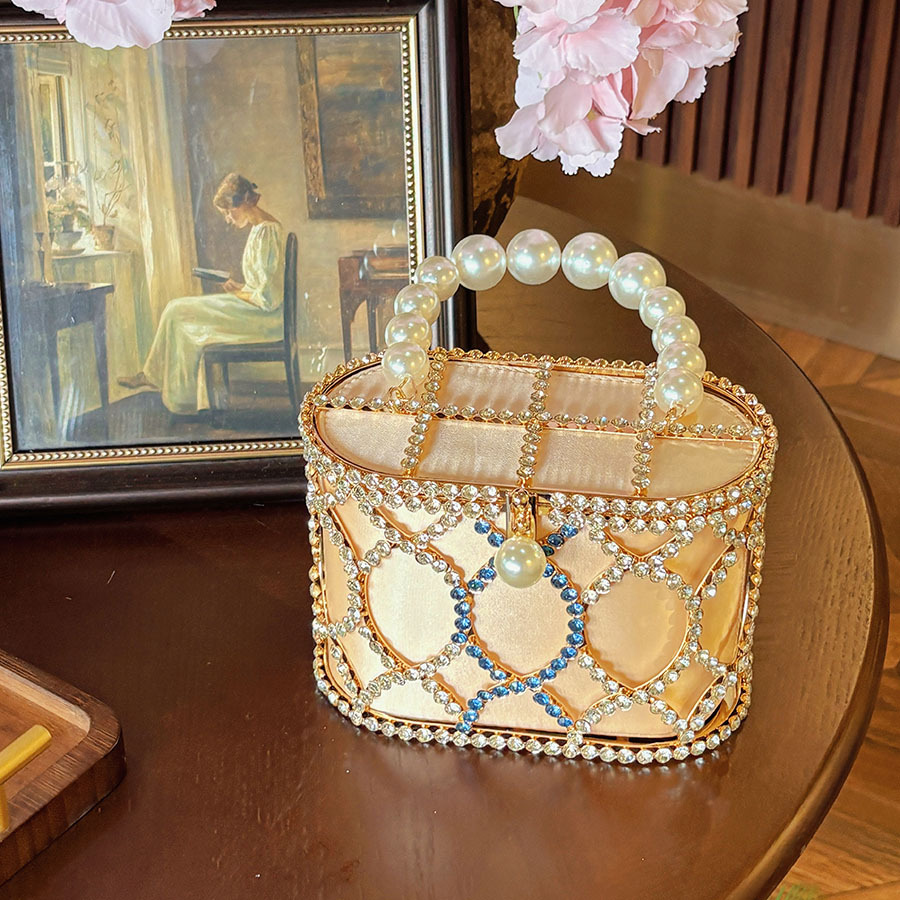 French Pearl Diamond Hand-held - Women Handheld Bags reseña y precio