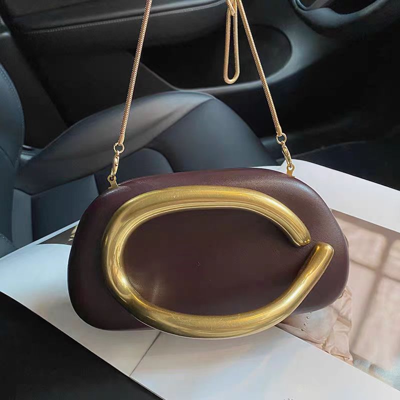 Gold Metal Closure Box Clutch  - Women Bags Gold reseña y precio
